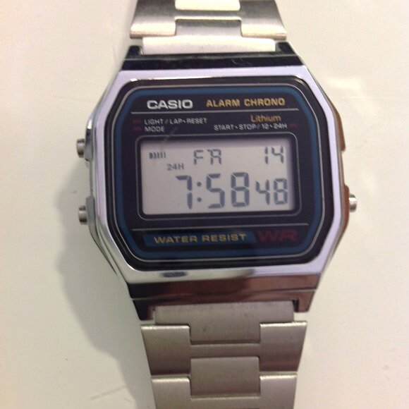 Share Casio A-158W Men's Digital Retro Classic Watch Unisex Brand New A158 Silve - Picture 1 of 16